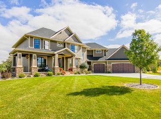 10415 NW Beaver Dr, Johnston, IA 50131