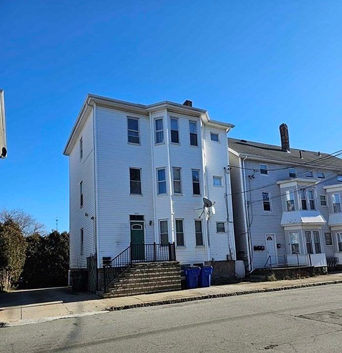 940 Rodman St, Fall River, MA 02721 MLS 73191291 Zillow
