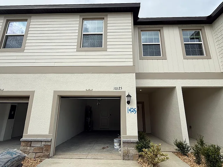 10125 Trumpet Honeysuckle Way — Photo 3
