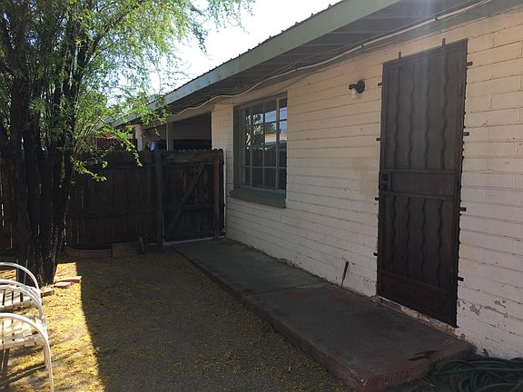 4th image of 2568 E Copper St APT 3