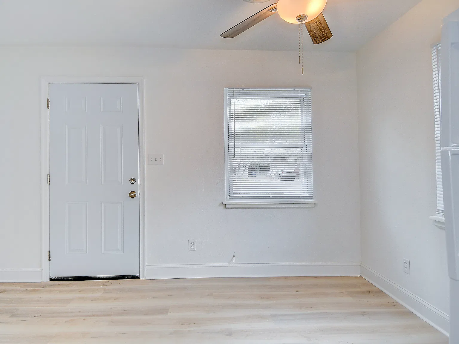 2 bed, 800 sqft, $1,795 — Photo 4