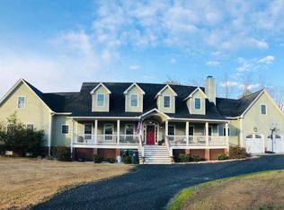 82 Forrest Rd, Poquoson, VA 23662