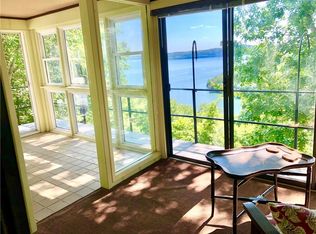 326 Hillcrest Rd, Eureka Springs, AR 72631