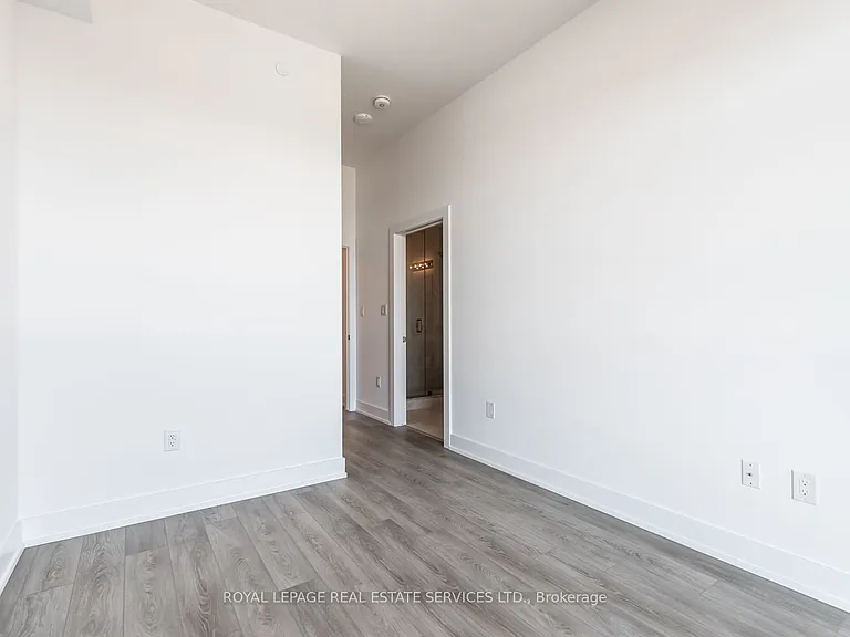 460 Dundas St E #1202 — Photo 23