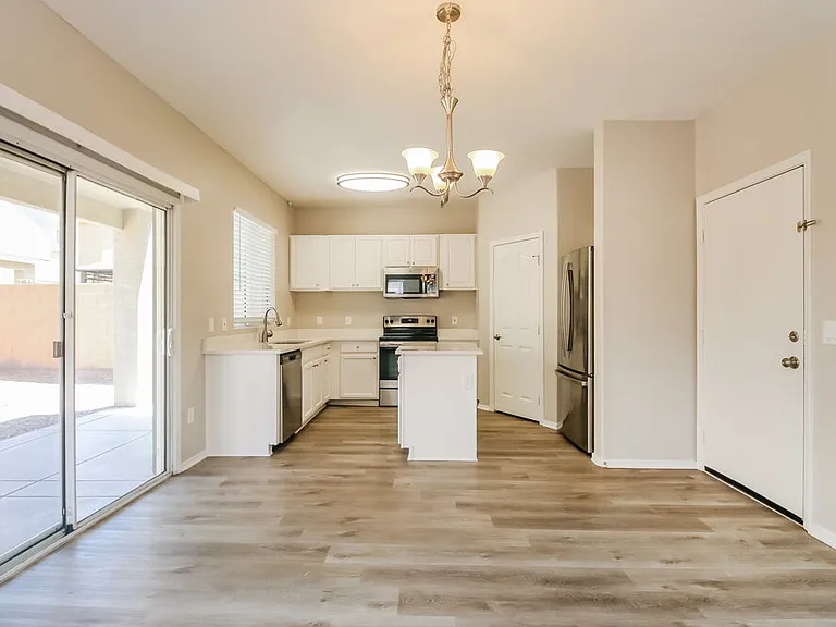 3926 W Fremont Rd — Photo 6