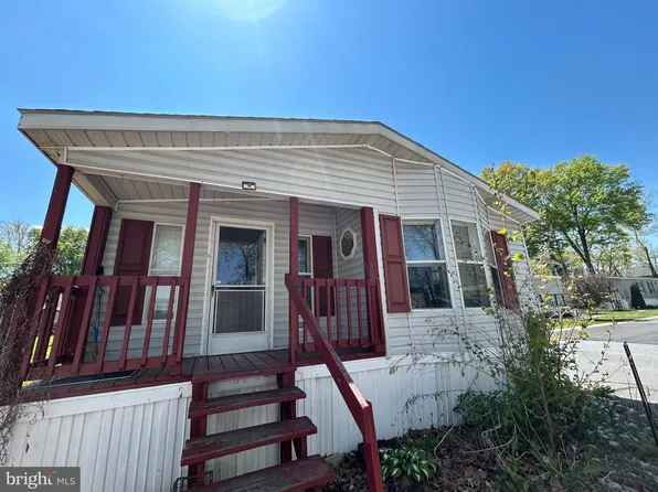 132 Virginia Beach Ave, Carlisle, PA 17015