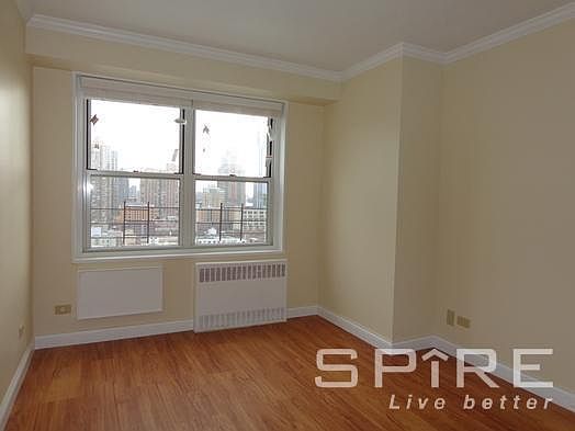 4th image of 747 10th Ave APT 14E