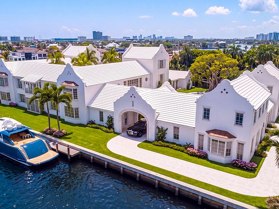 2nd image of 1000a Riviera Isle Drive