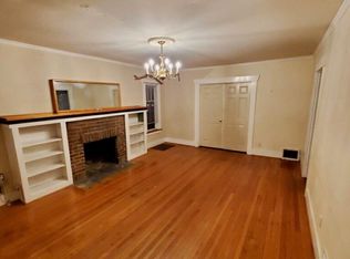 821 N 40th St, Seattle, WA 98103