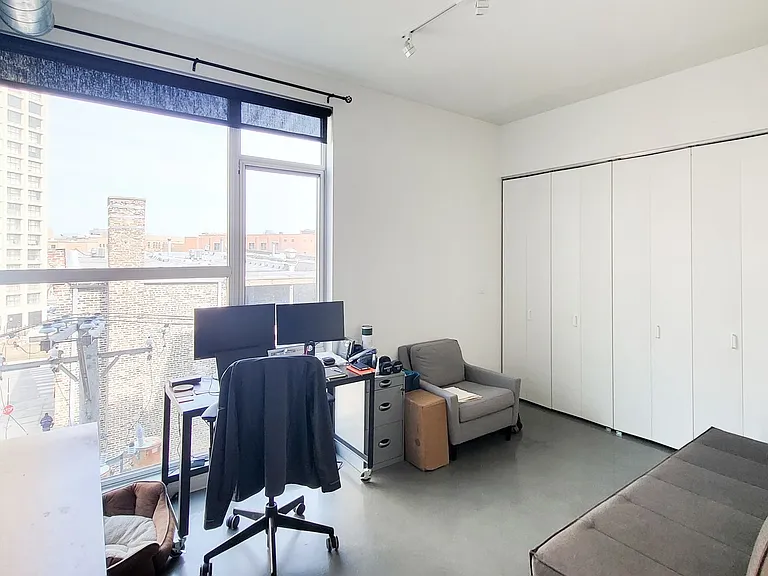 Wicker Park Lofts- 1515 W. Haddon Ave — Photo 30