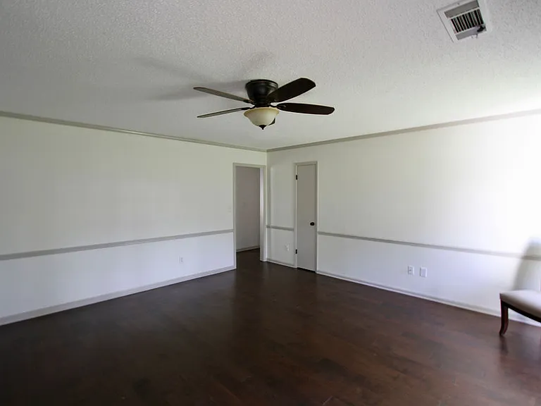5410 Woodhill Cir — Photo 9