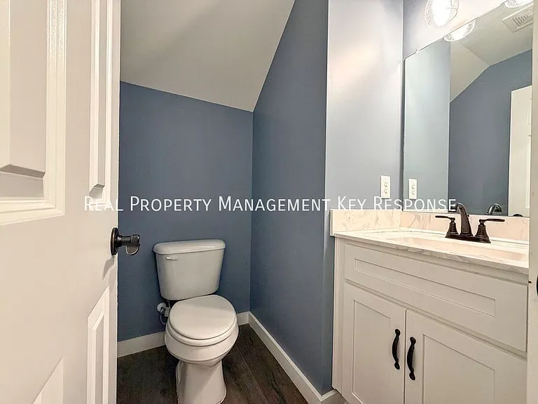 213 Emmett Dr — Photo 6