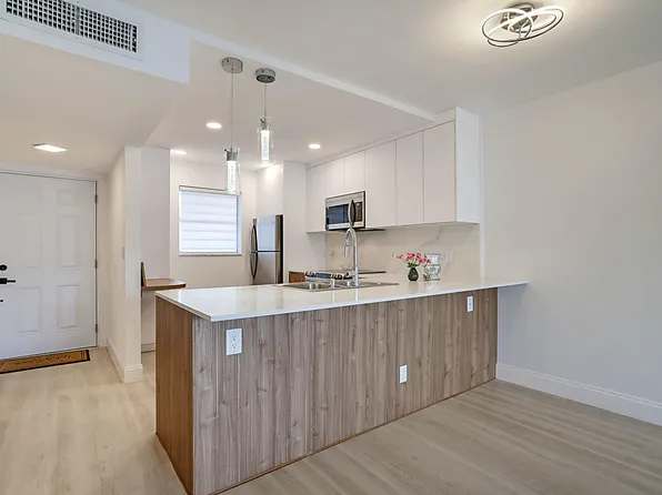 3100 Holiday Springs Boulevard #111, Margate, FL 33063