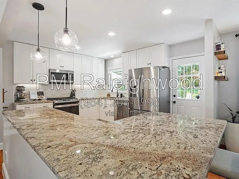 5408 Farley Dr #3 — Photo 6