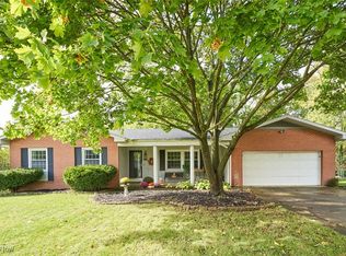 692 N Revere Rd, Akron, OH 44333