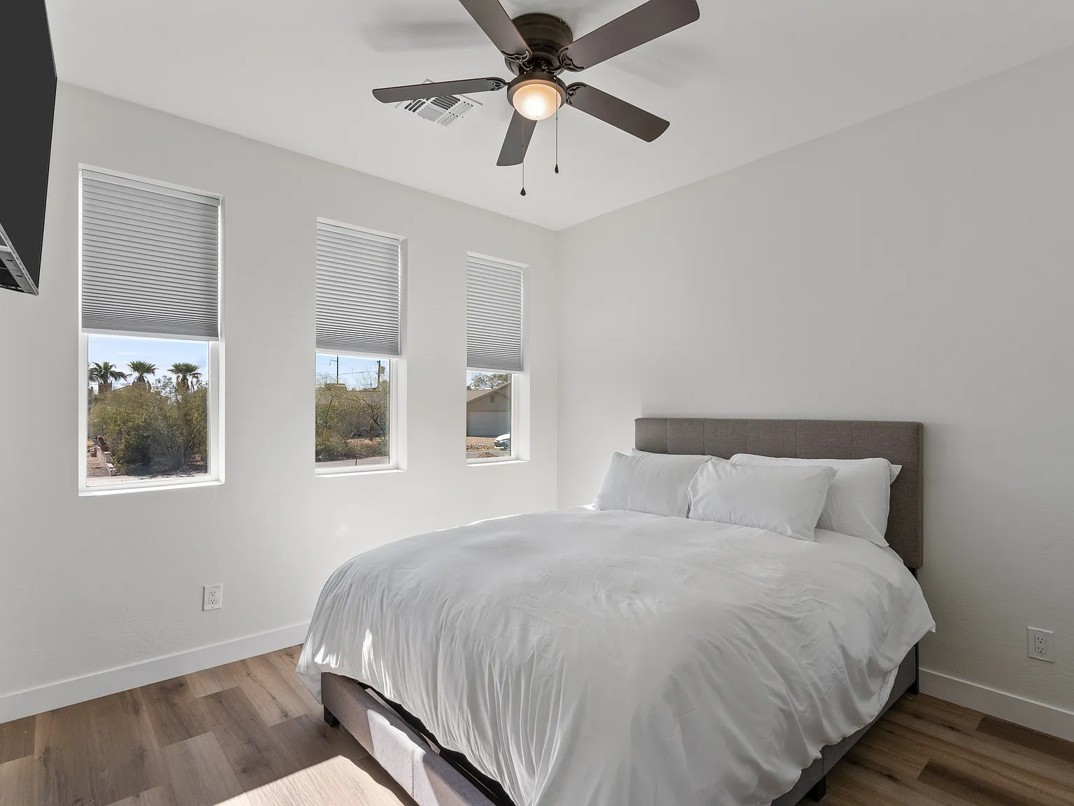 4 bed, 1974 sqft, $3,800 — Photo 4