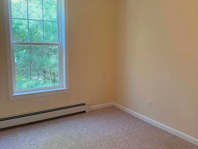 15 Edgefield Ln — Photo 12