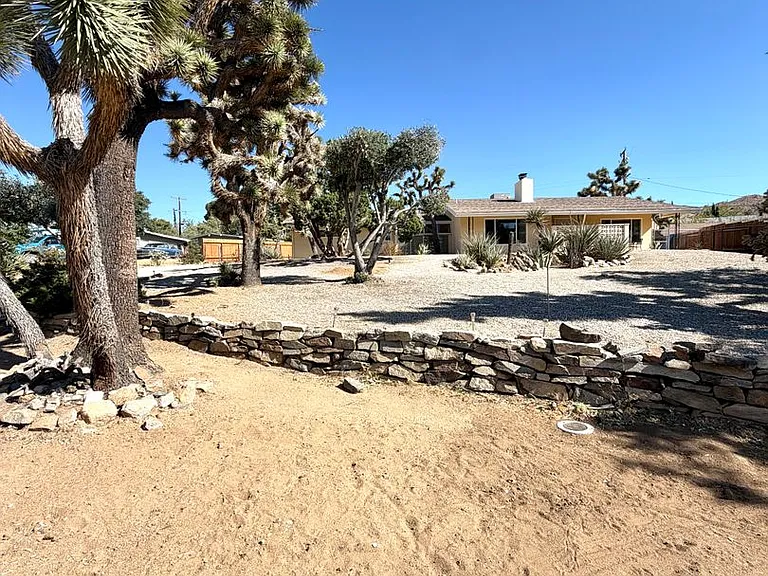 56615 Bonanza Dr — Photo 1