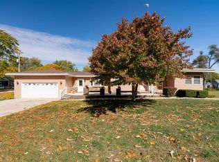 109 W 4th St, Long Point, IL 61333