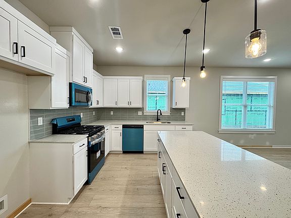 7th image of this home