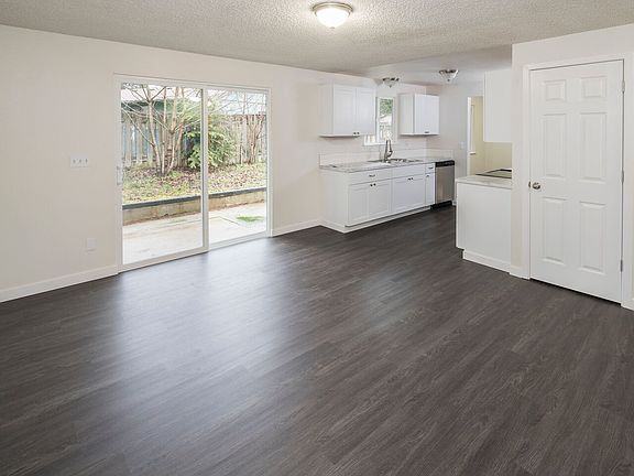 5th image of 16307 2nd Avenue Ct E