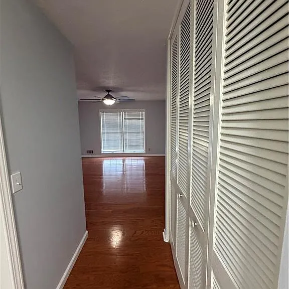 3336 Camelot Dr — Photo 15