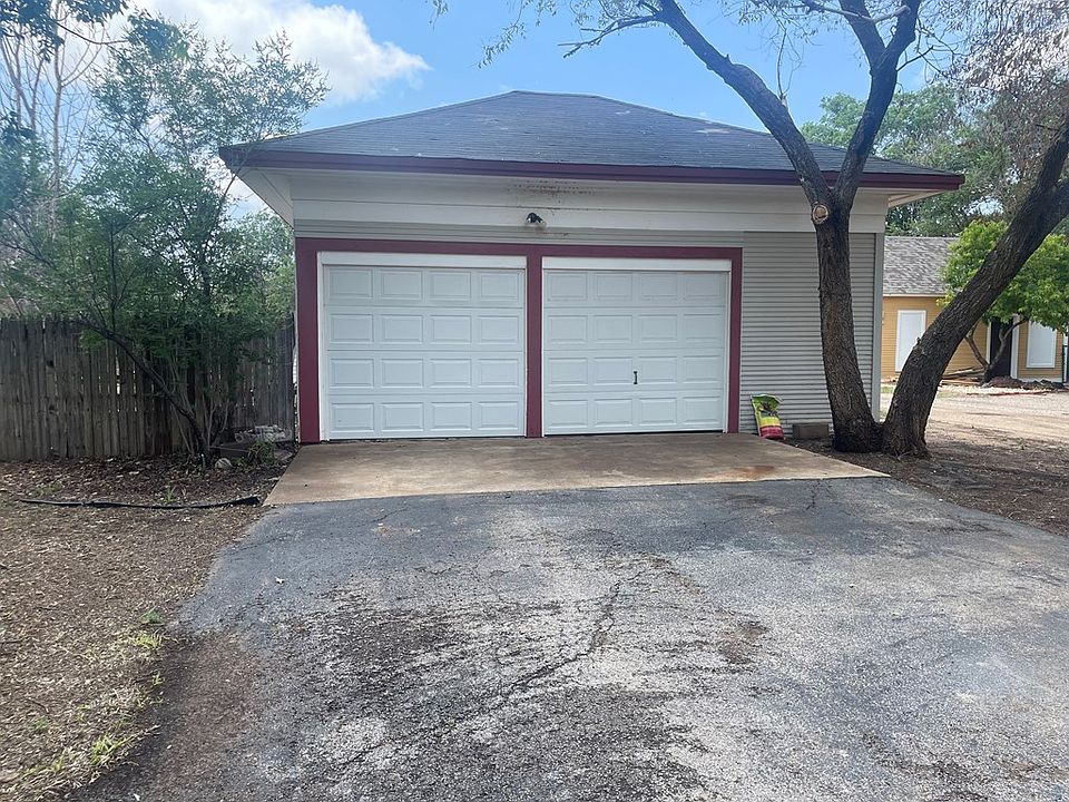 3111 Avenue X, Snyder, TX 79549 | MLS #50058947 | Zillow