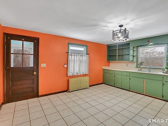 4th image of 256 Route 2