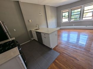 4 Lyon St APT 4, New Haven, CT 06511