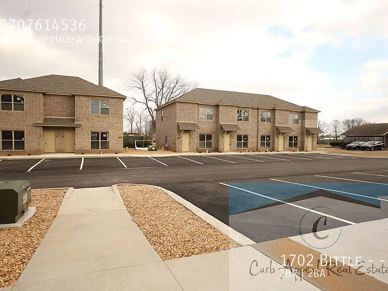 1702 Bittle St #D — Photo 2