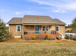 85 Ridgeview Rd, Alexander, NC 28701