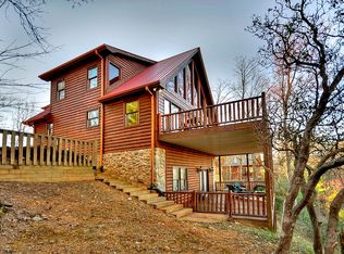 823 Brittney Dr, Blue Ridge, GA 30513