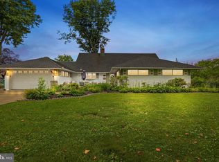 65 Silver Spruce Rd, Levittown, PA 19056