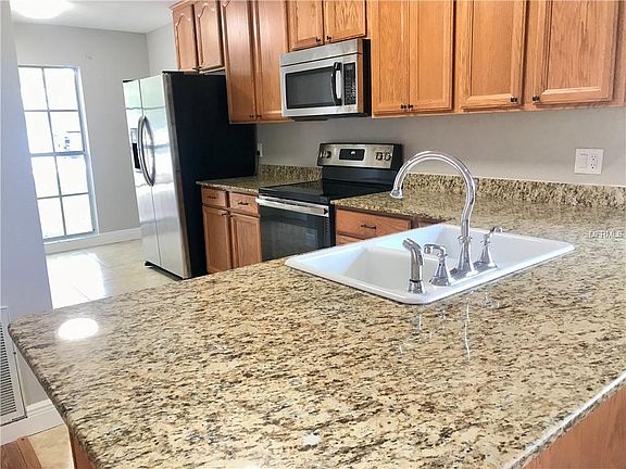 5th image of 1714 Weaver Dr