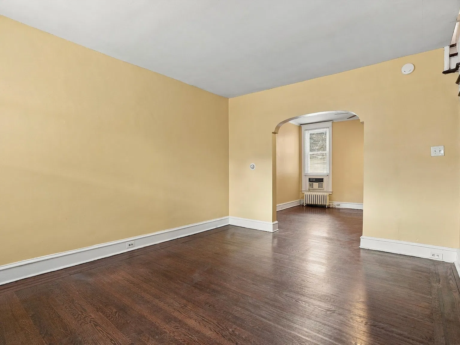 3 bed, 1022 sqft, $1,650 — Photo 3