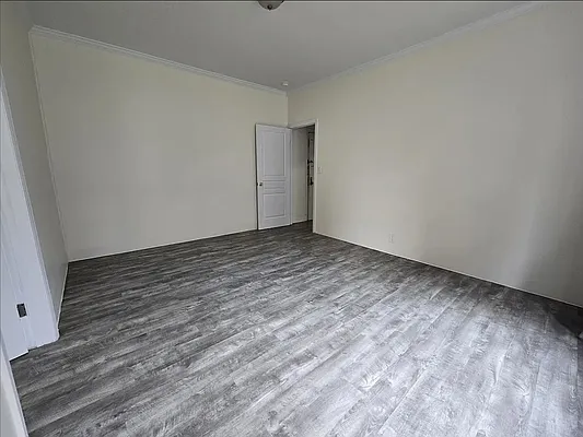 Rented by Voro Purple LLC | media 18