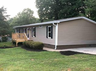 6160 River Run Cir, Gainesville, GA 30506