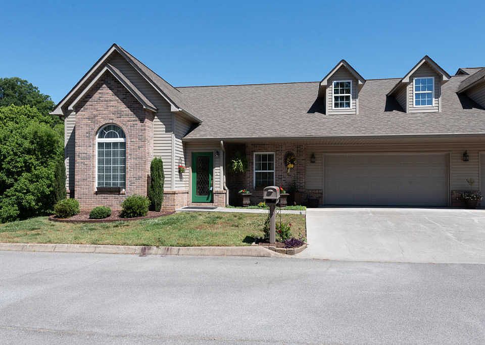 1st image of 1011 Silver Creek Ln