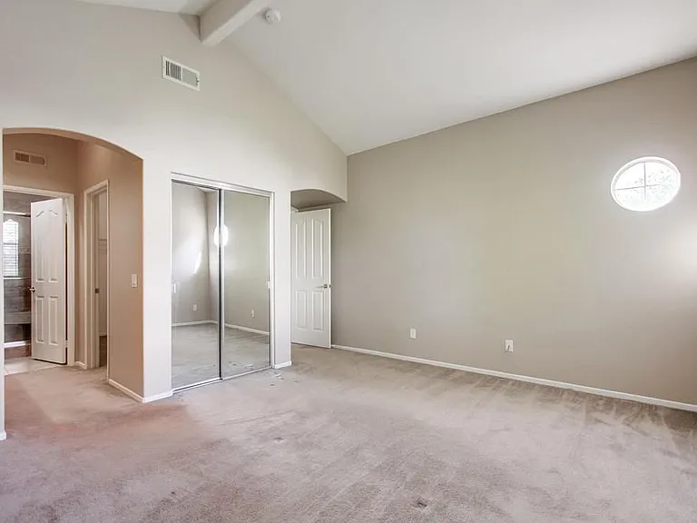 1879 Matin Cir #140 — Photo 43