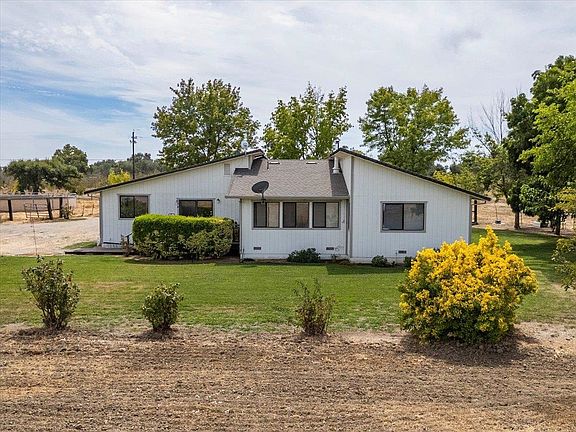 3rd image of 22740 Reno Ave