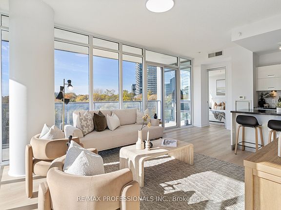 3rd image of 88 Park Lawn Rd #505