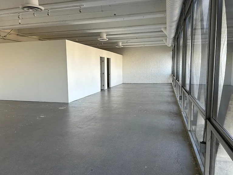 2404 Wilshire Blvd #7E — Photo 4