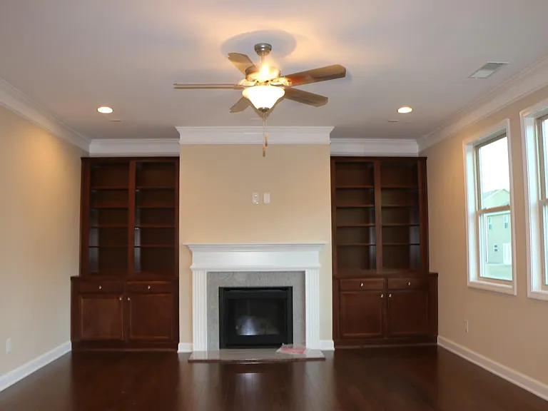 5565 Dooley Way — Photo 3
