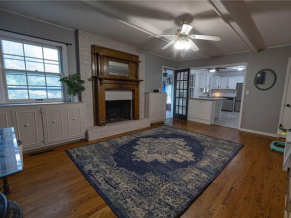 5th image of 3604 S Cottage St