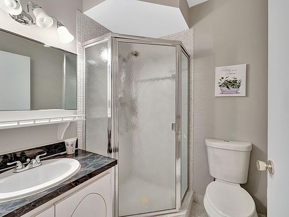 5th image of 4431 NW 16th Street #303