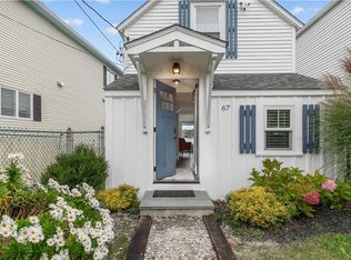 67 Cedar Ave, Portsmouth, RI 02871