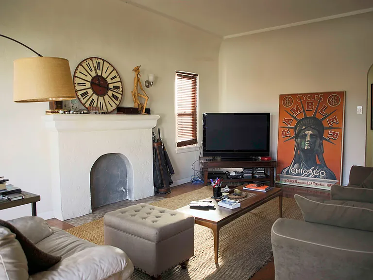 365 N Spaulding Ave #5 — Photo 6