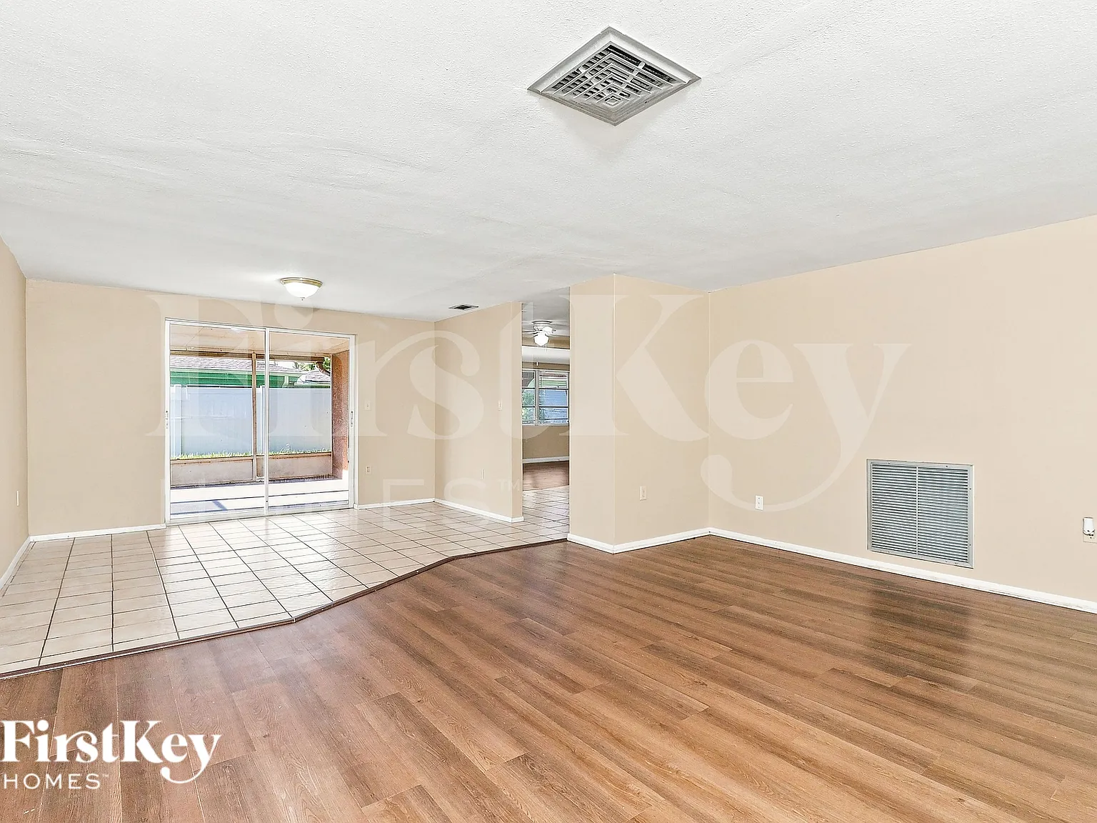 2 bed, 2.0 bath, 1314 sqft, $1,880 — Photo 3