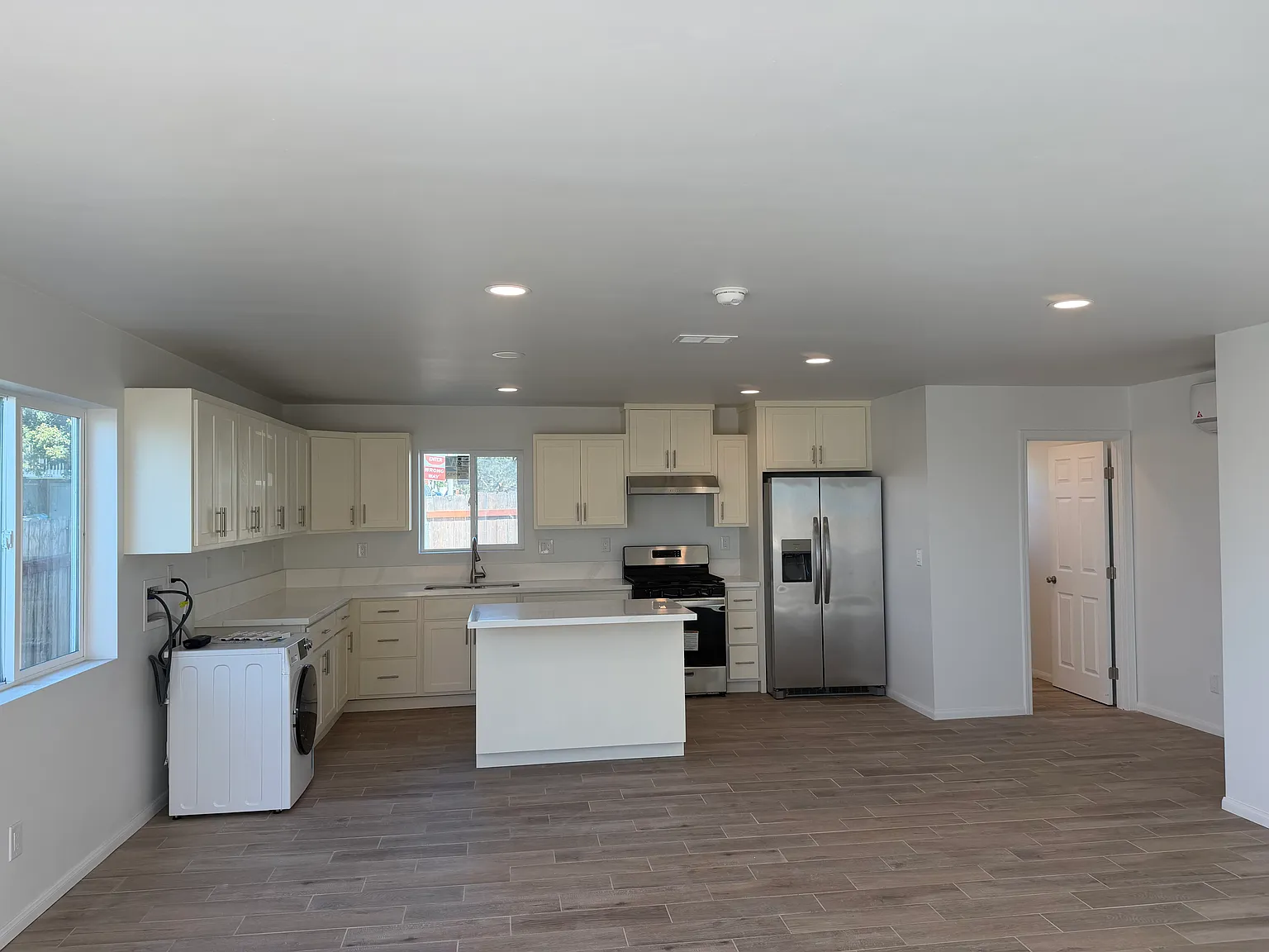 3981 Quince St — Photo 2