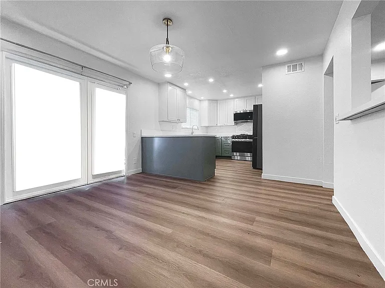 1335 W 139th St #101 — Photo 3